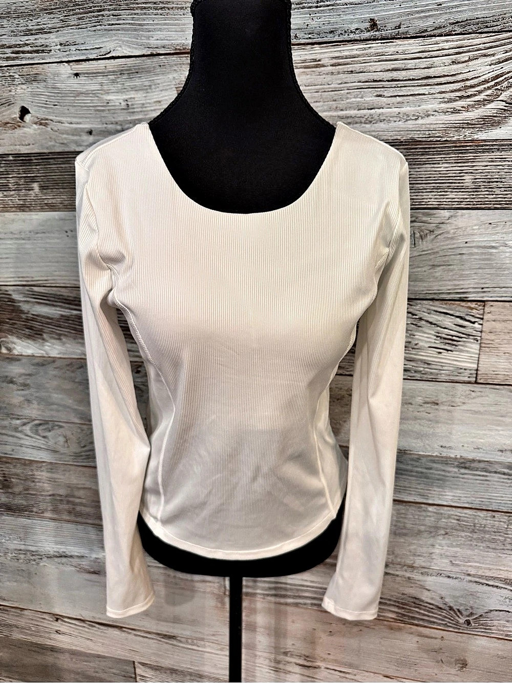 NWT Velocity Long Sleeve Cutout Ribbed Top in White Size Small